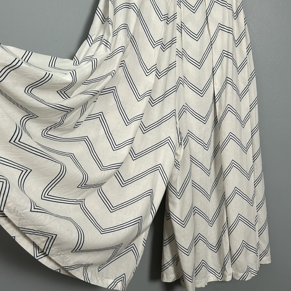 Yumi Kim Linen Skort Pants Wide Leg White Navy Stripe Pleated size small - Picture 9 of 17